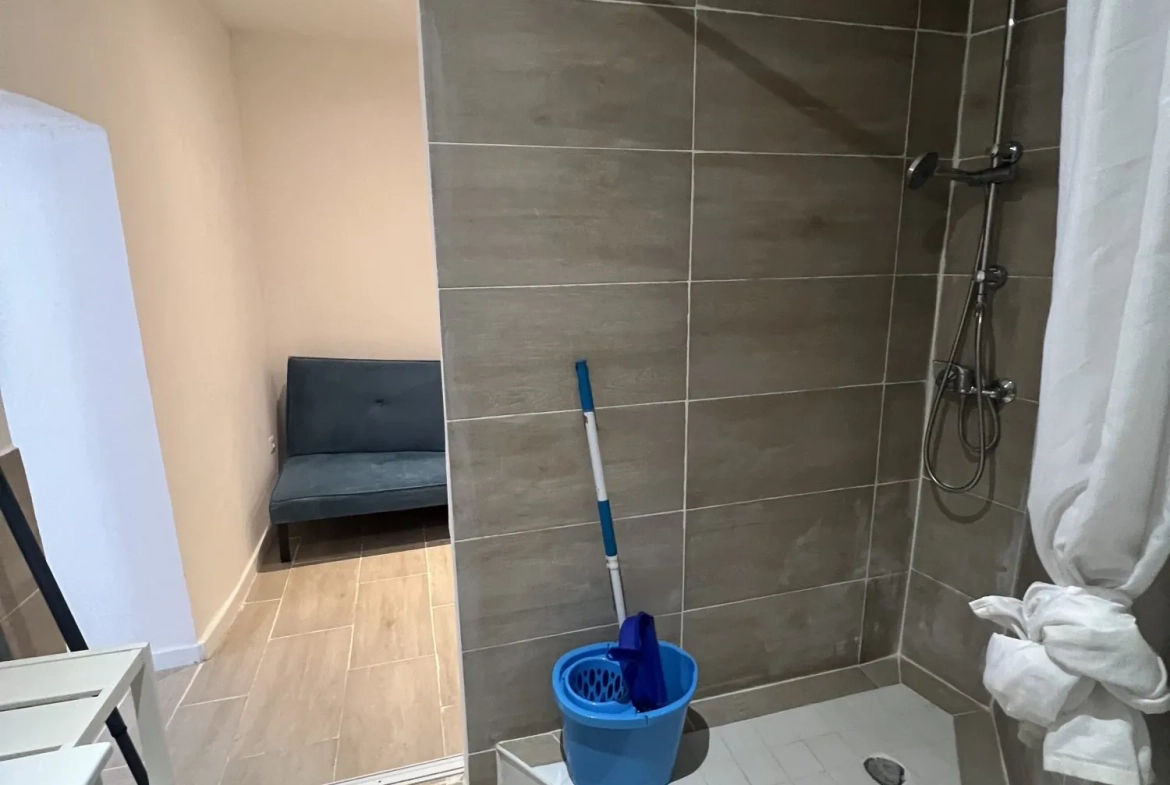 Charmante maison de village meublée rénovée à Luc sur Orbieu proche Narbonne 
