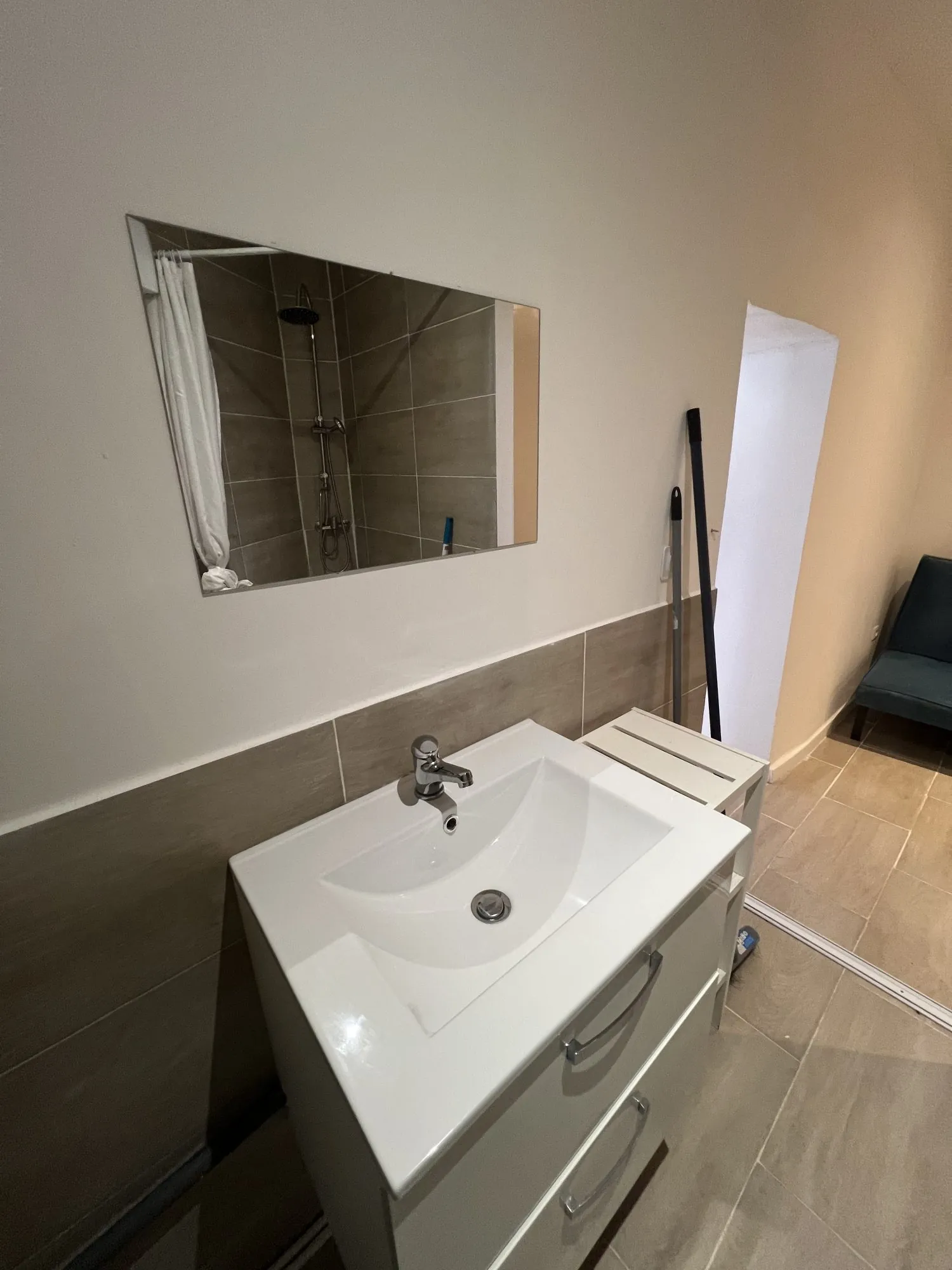 Charmante maison de village meublée rénovée à Luc sur Orbieu proche Narbonne 