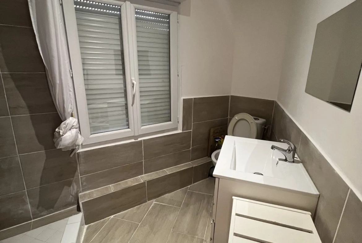 Charmante maison de village meublée rénovée à Luc sur Orbieu proche Narbonne 