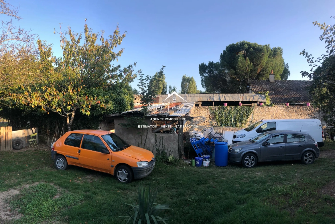 Belle maison de campagne rénovée à La Guerche (37350), proche commodités 