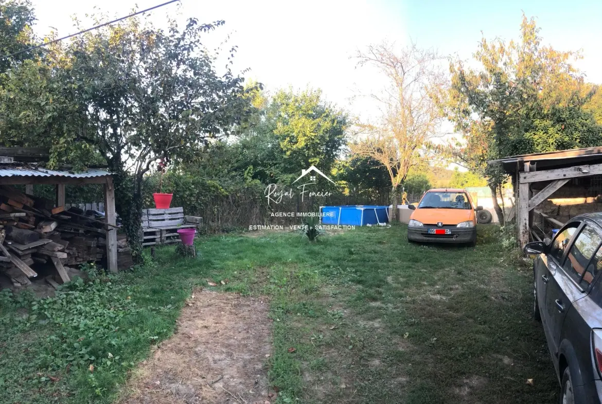 Jardin Belle maison de campagne rénovée à La Guerche (37350), proche commodités 