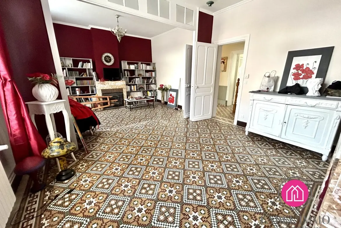 Maison 2 chambres à Aniche avec jardin, combles aménageables et dépendance 