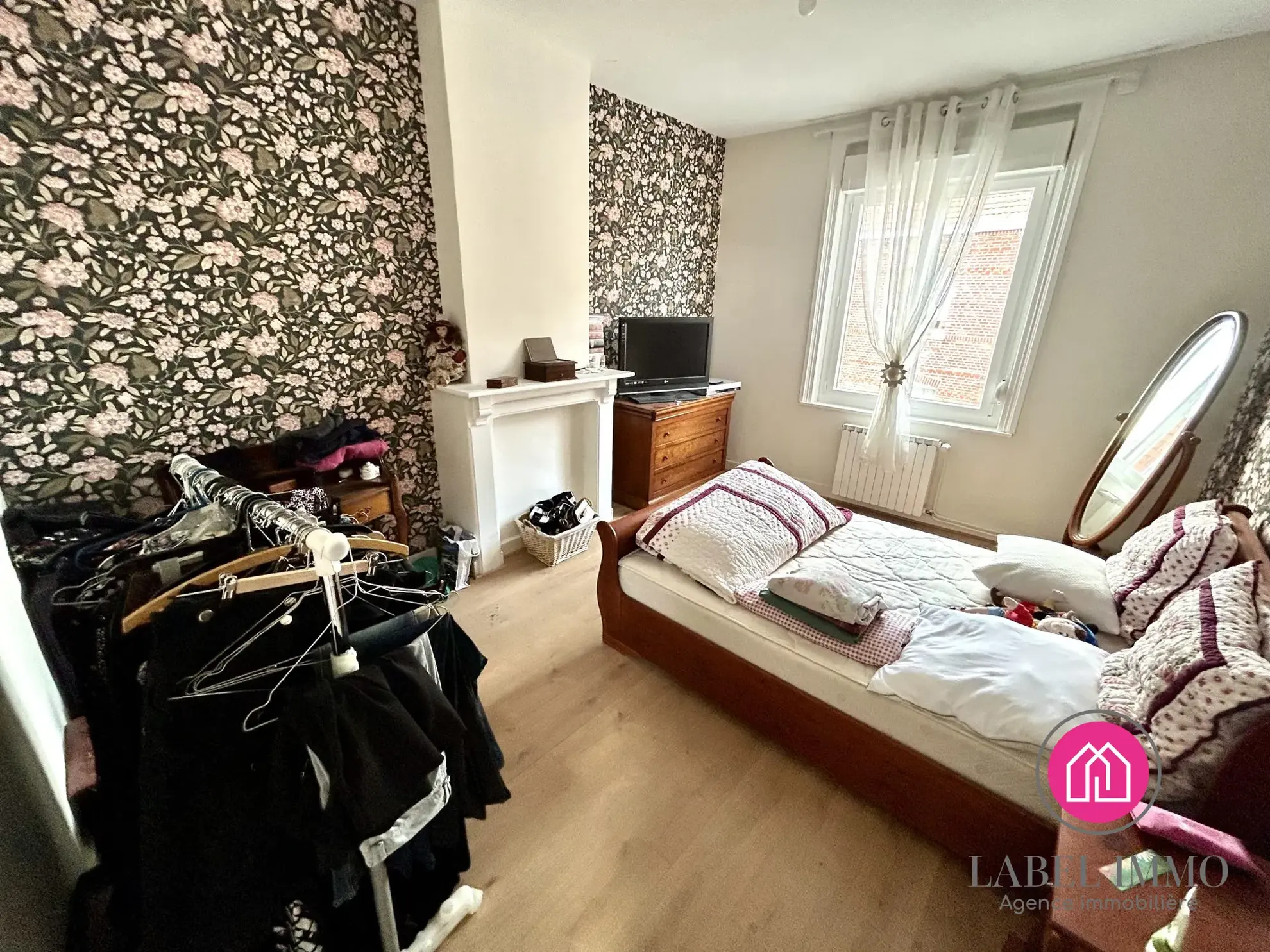Maison 2 chambres à Aniche avec jardin, combles aménageables et dépendance 