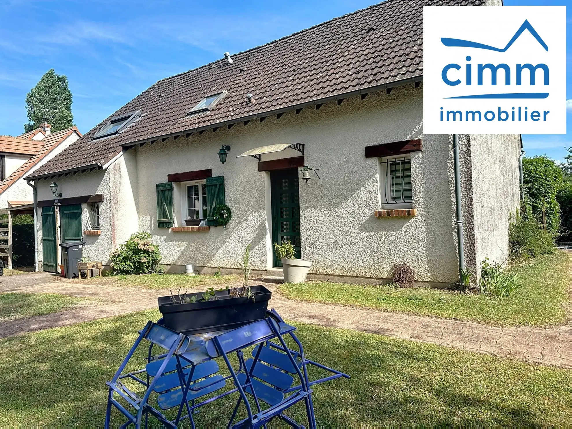 Maison spacieuse de 109 m² avec jardin à La Bussière, calme et pratique 
