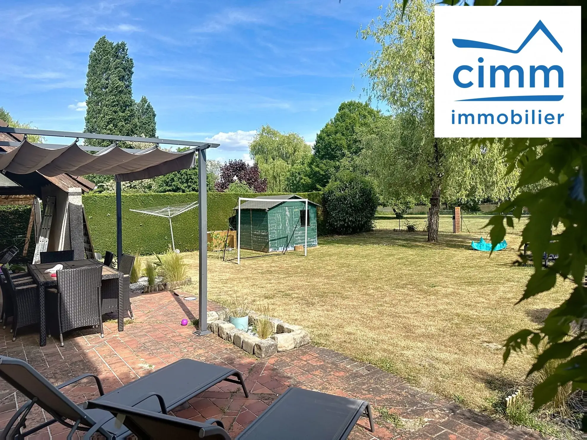 Maison spacieuse de 109 m² avec jardin à La Bussière, calme et pratique 