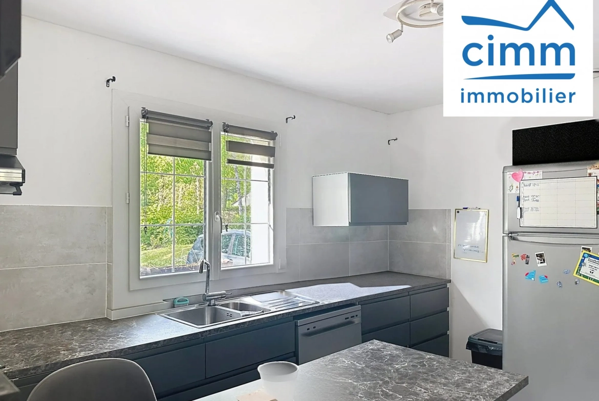 Maison spacieuse de 109 m² avec jardin à La Bussière, calme et pratique 