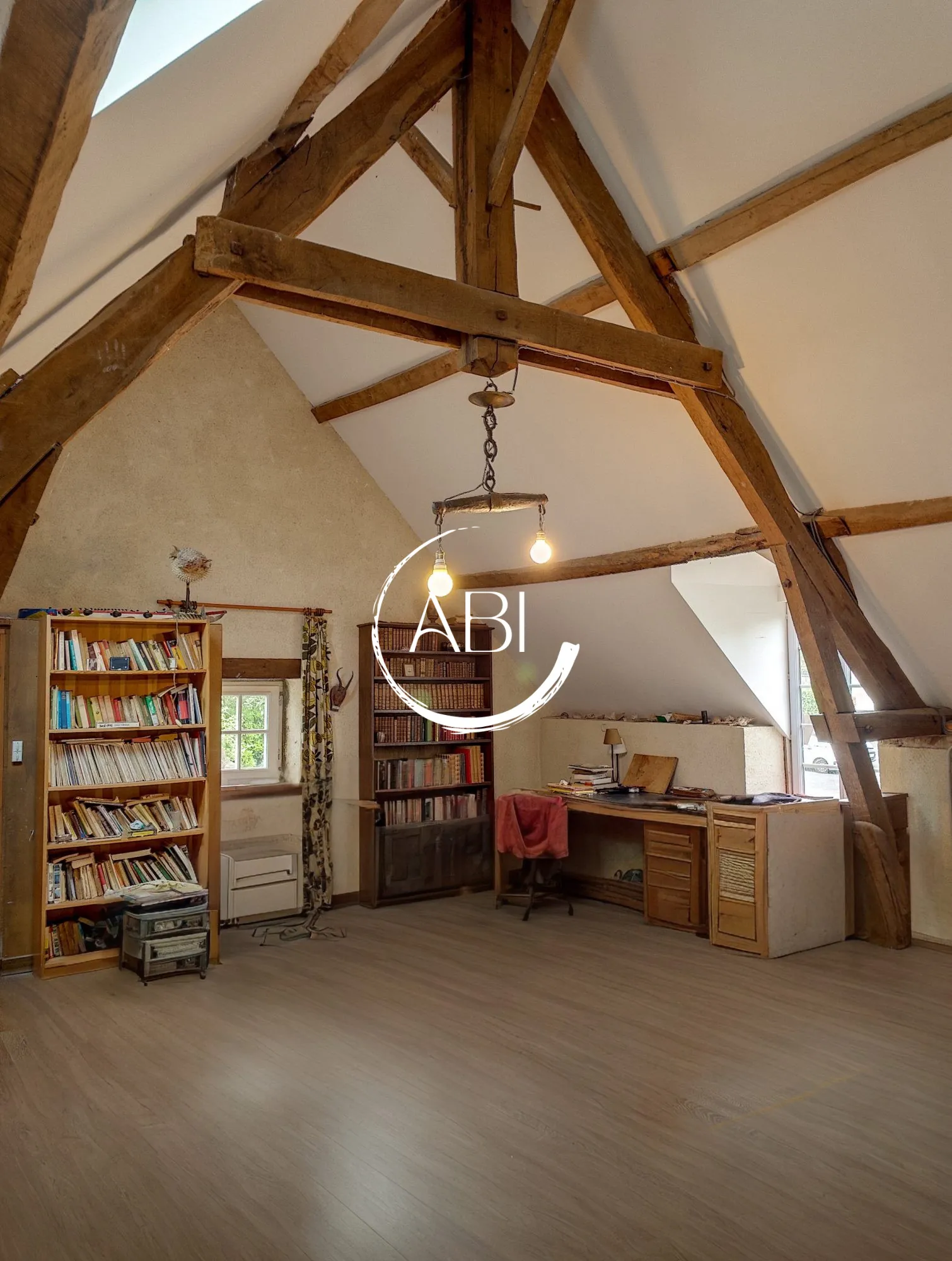 Longère authentique de 250 m² avec grand terrain à Domfront-en-Poiraie 