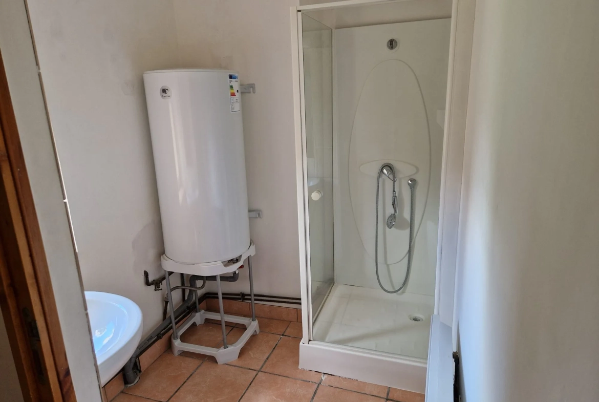 Maison de village à Mézières-sur-Ponthouin, 82m², proche du Mans, idéal primo-accédants 