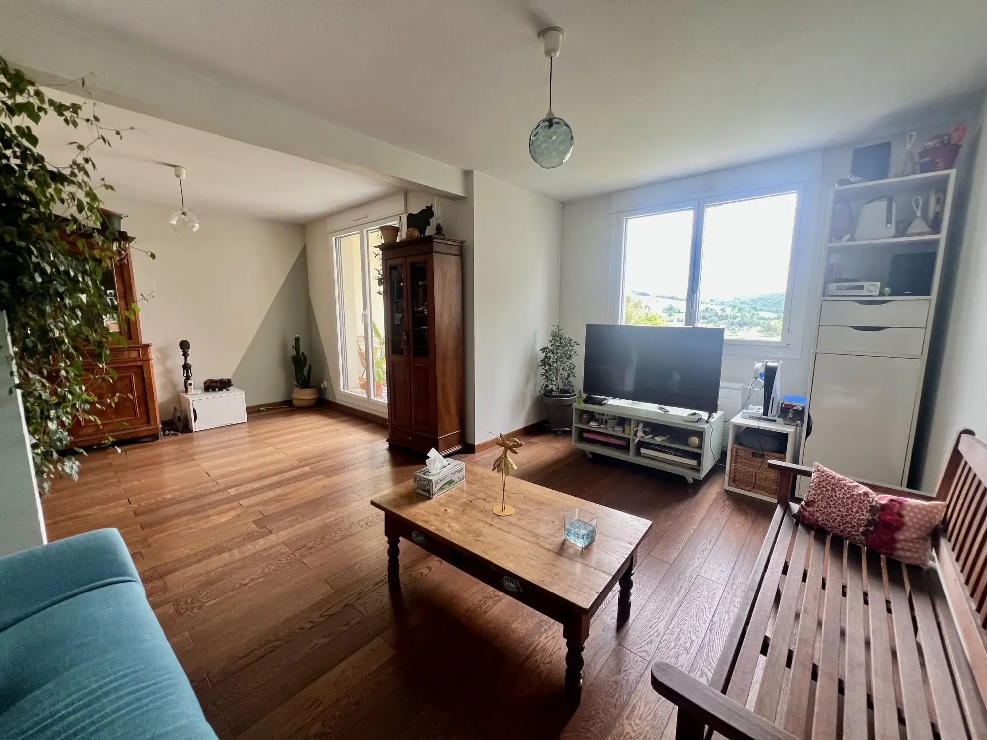 Appartement T4 à vendre à Saint-Priest-en-Jarez avec terrasse et garage 