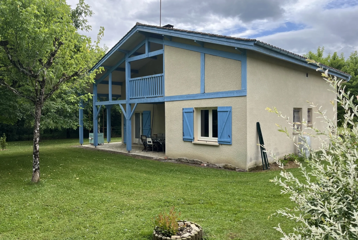 Maison 4 chambres à Lerm et Musset avec grand terrain et garage 