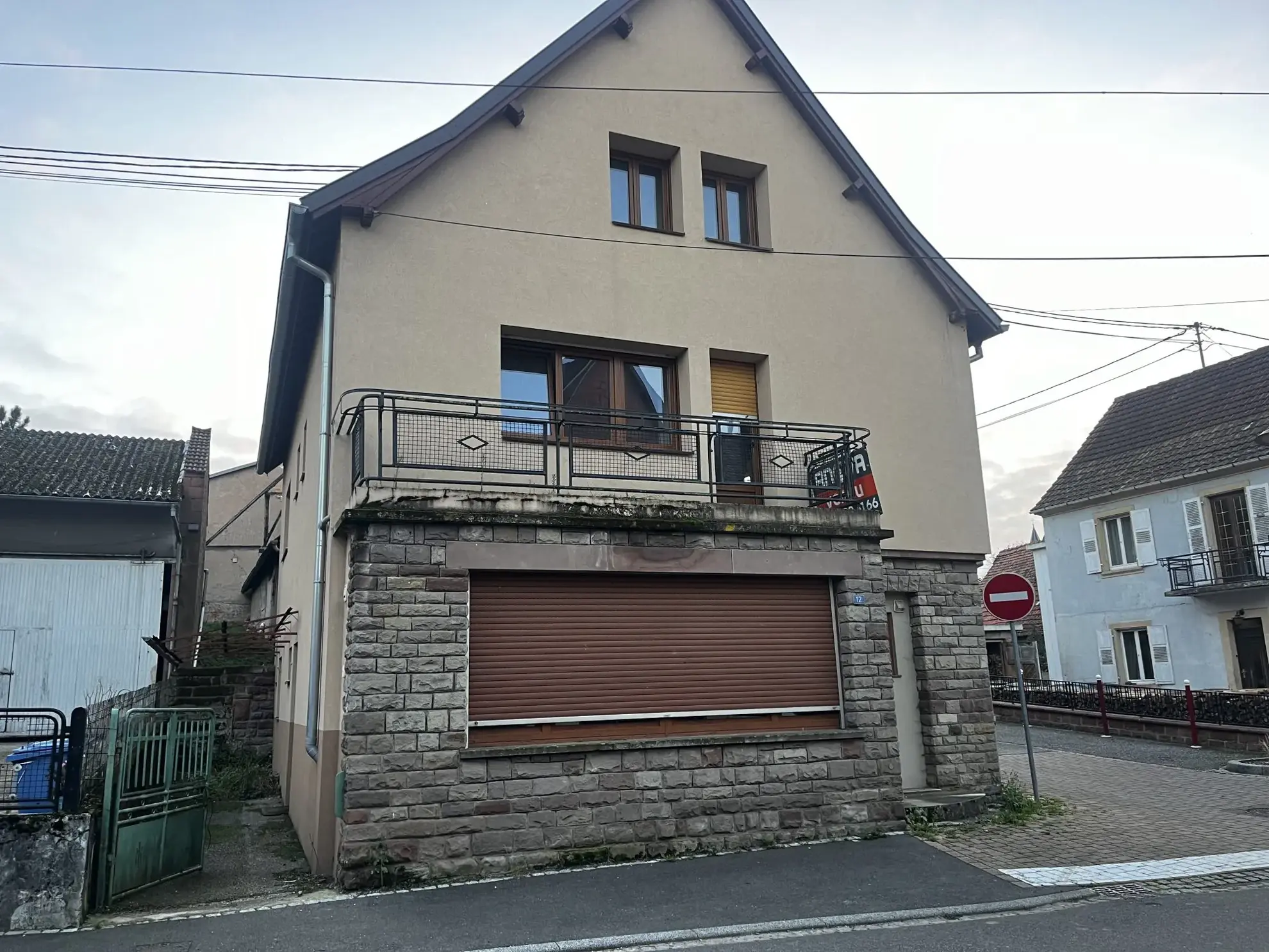 Maison à Zinswiller avec deux appartements et potentiel d'agrandissement 