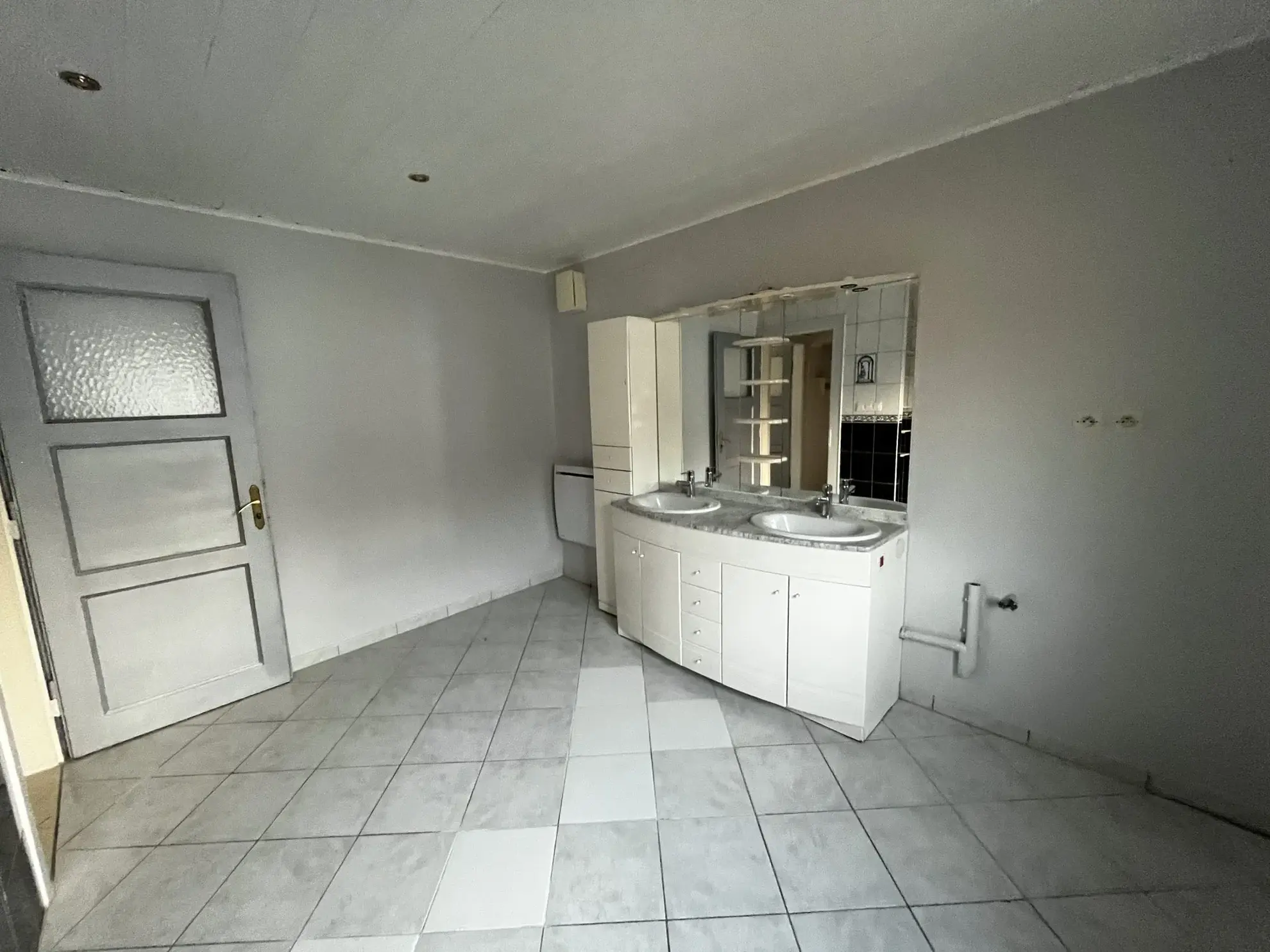 Maison à Zinswiller avec deux appartements et potentiel d'agrandissement 
