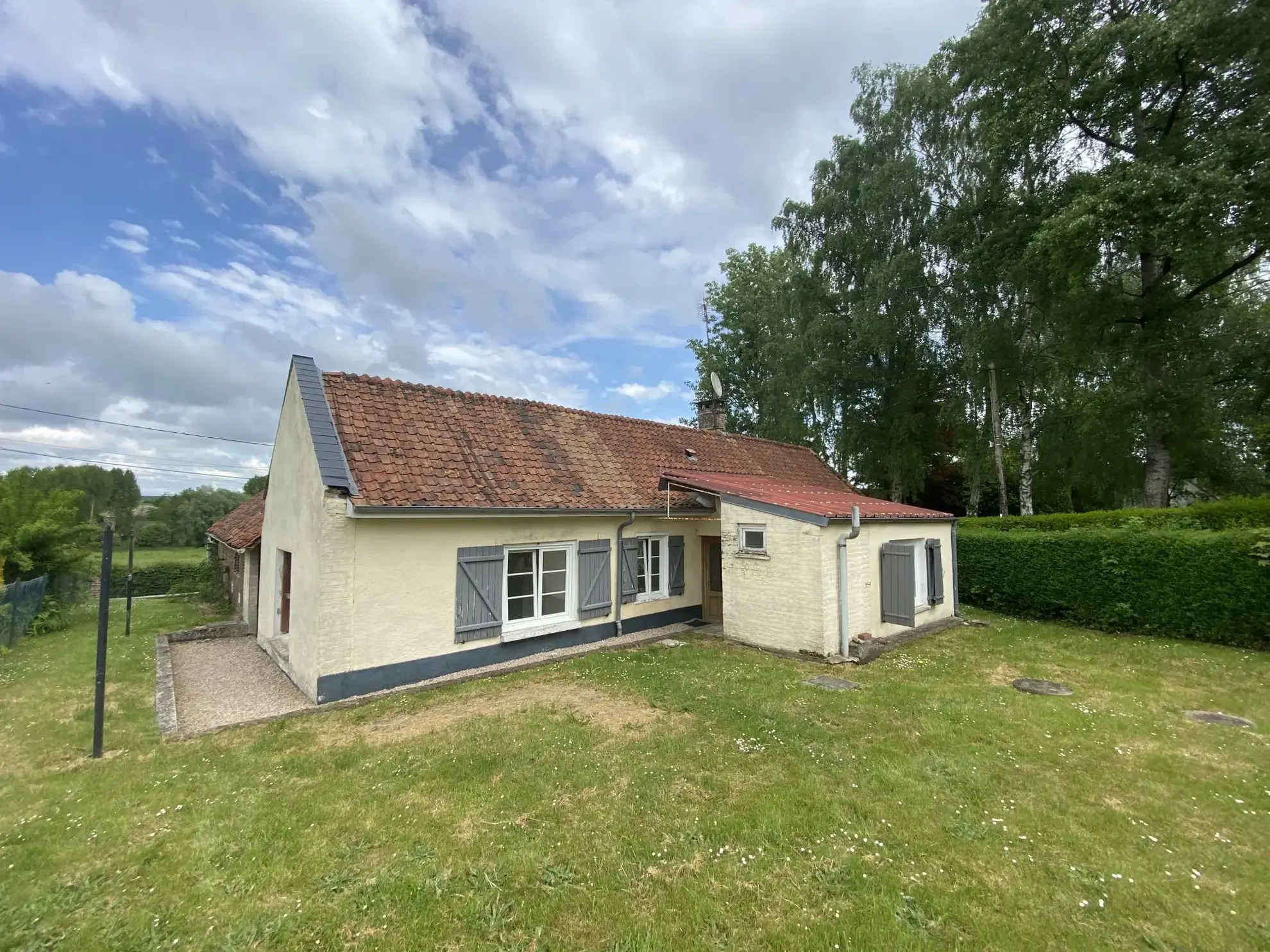 Maison de campagne à Machy avec jardin et parking – 73 m² 