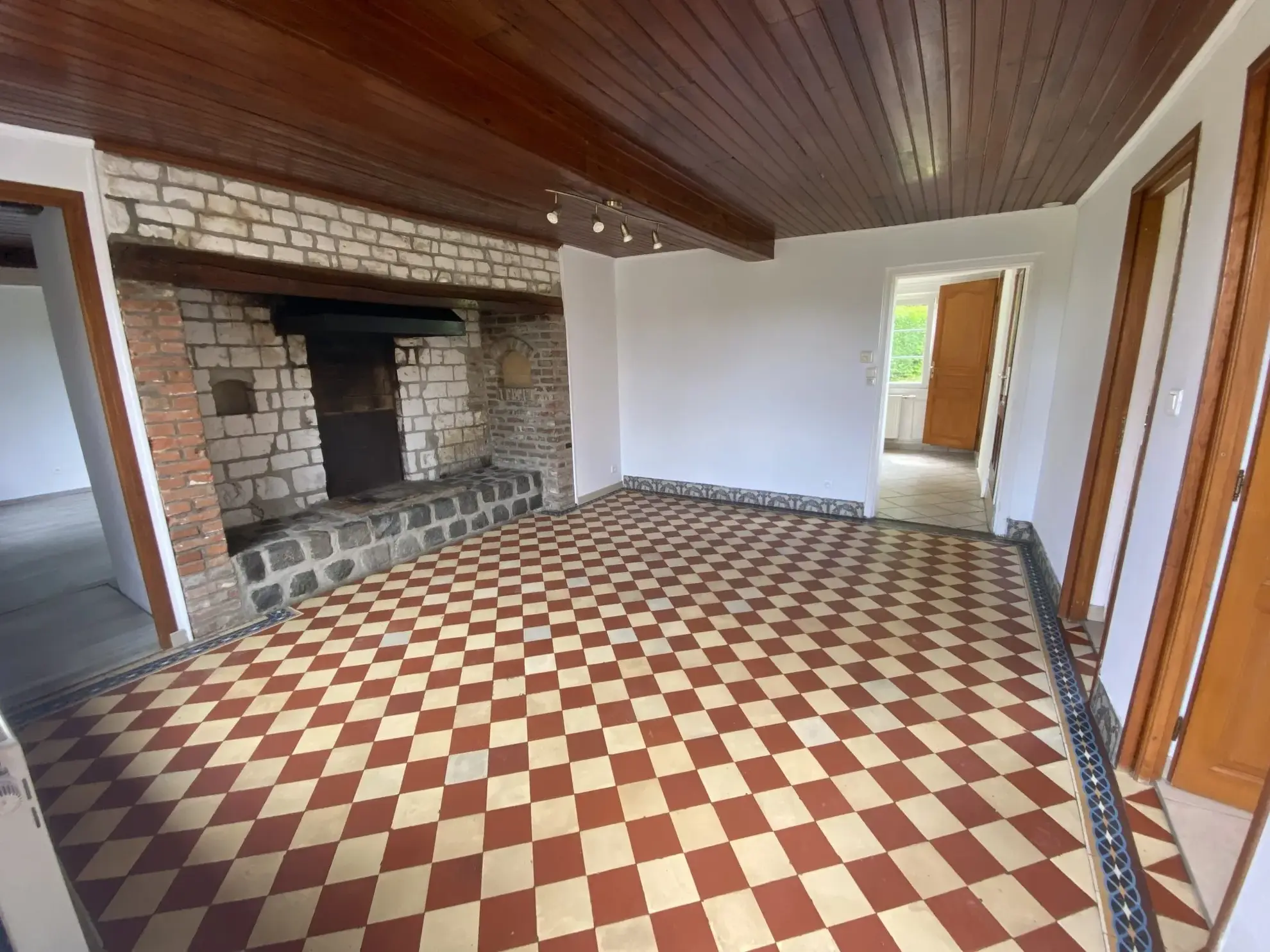 Maison de campagne à Machy avec jardin et parking – 73 m² 