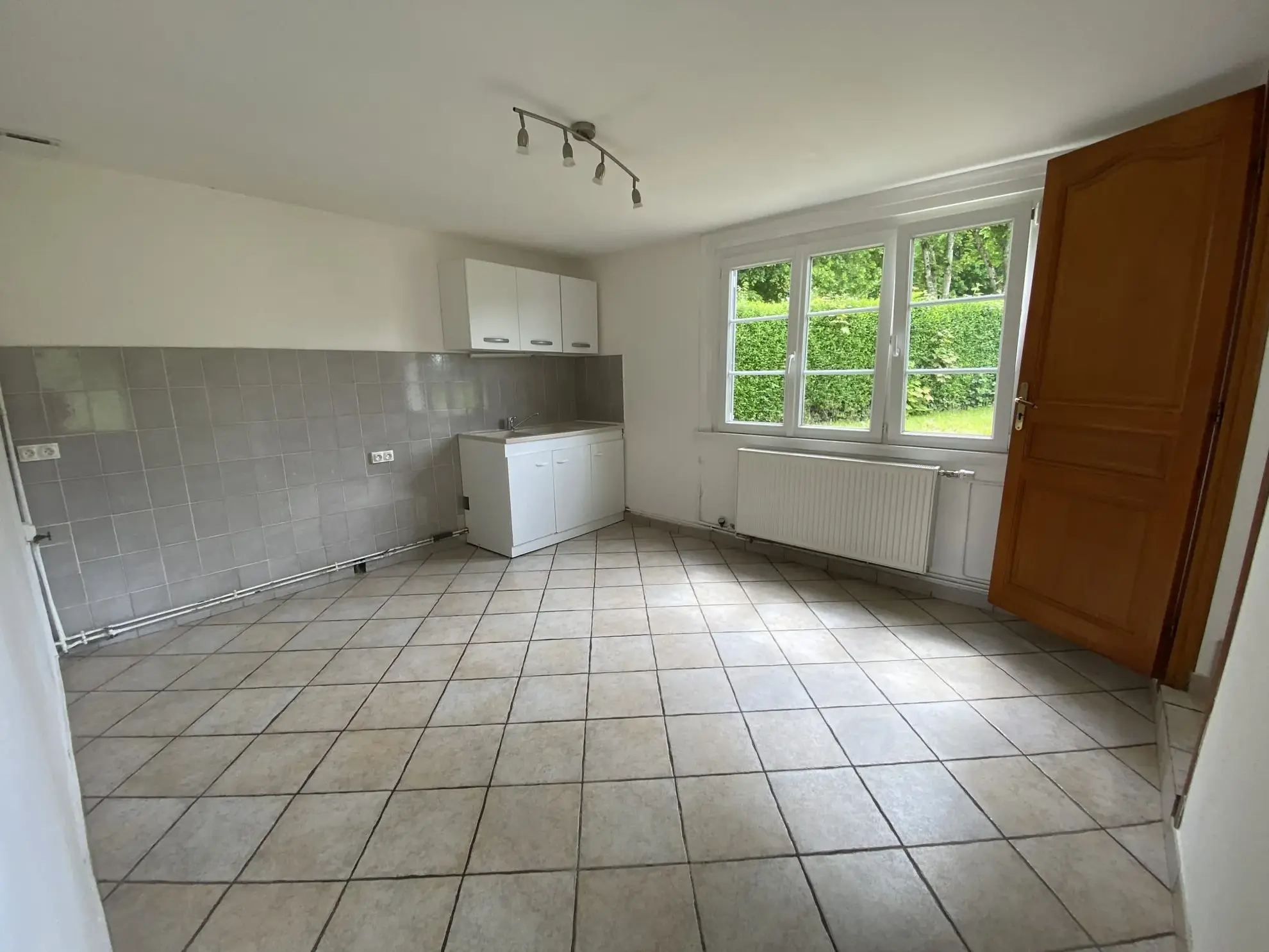 Maison de campagne à Machy avec jardin et parking – 73 m² 