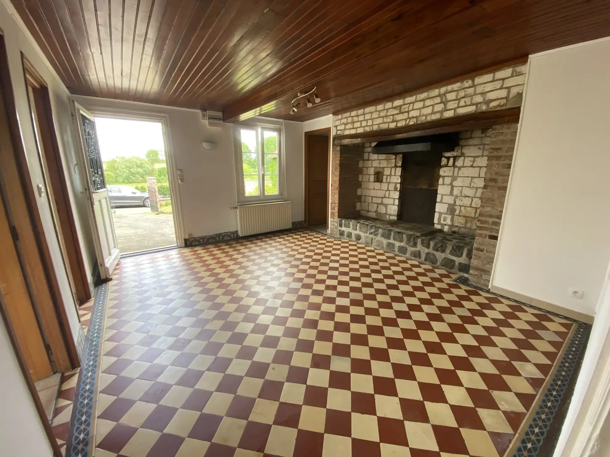 Maison de campagne à Machy avec jardin et parking – 73 m² 