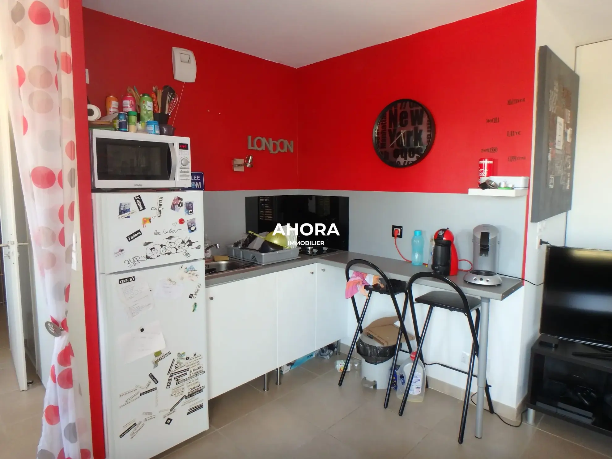 Studio lumineux avec terrasse, piscine et parking à Marseille 13010 
