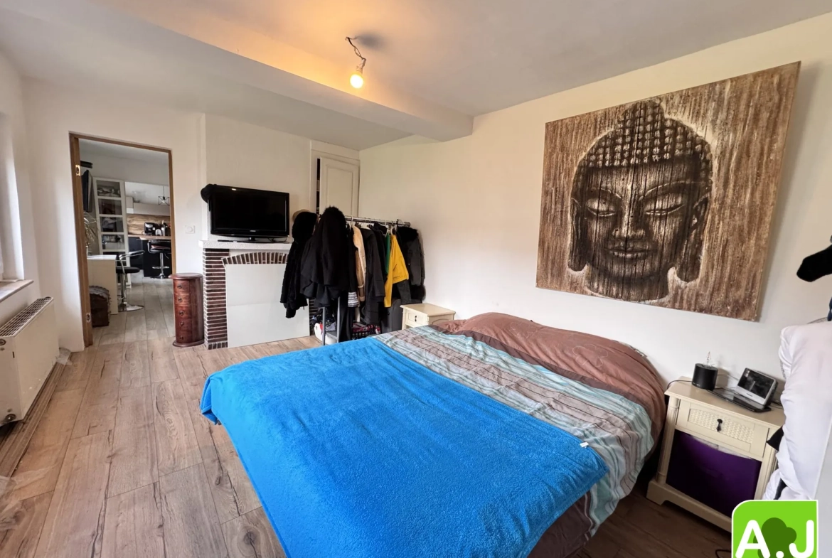 Maison de plain-pied à vendre à Ézy-sur-Eure avec 2 chambres et jardin clos 