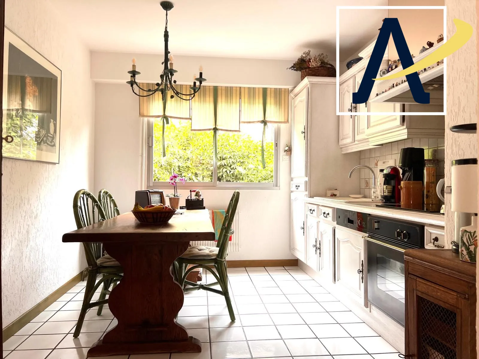Appartement T4 lumineux avec balcon de 14 m² à Belfort Centre, proche commodités 