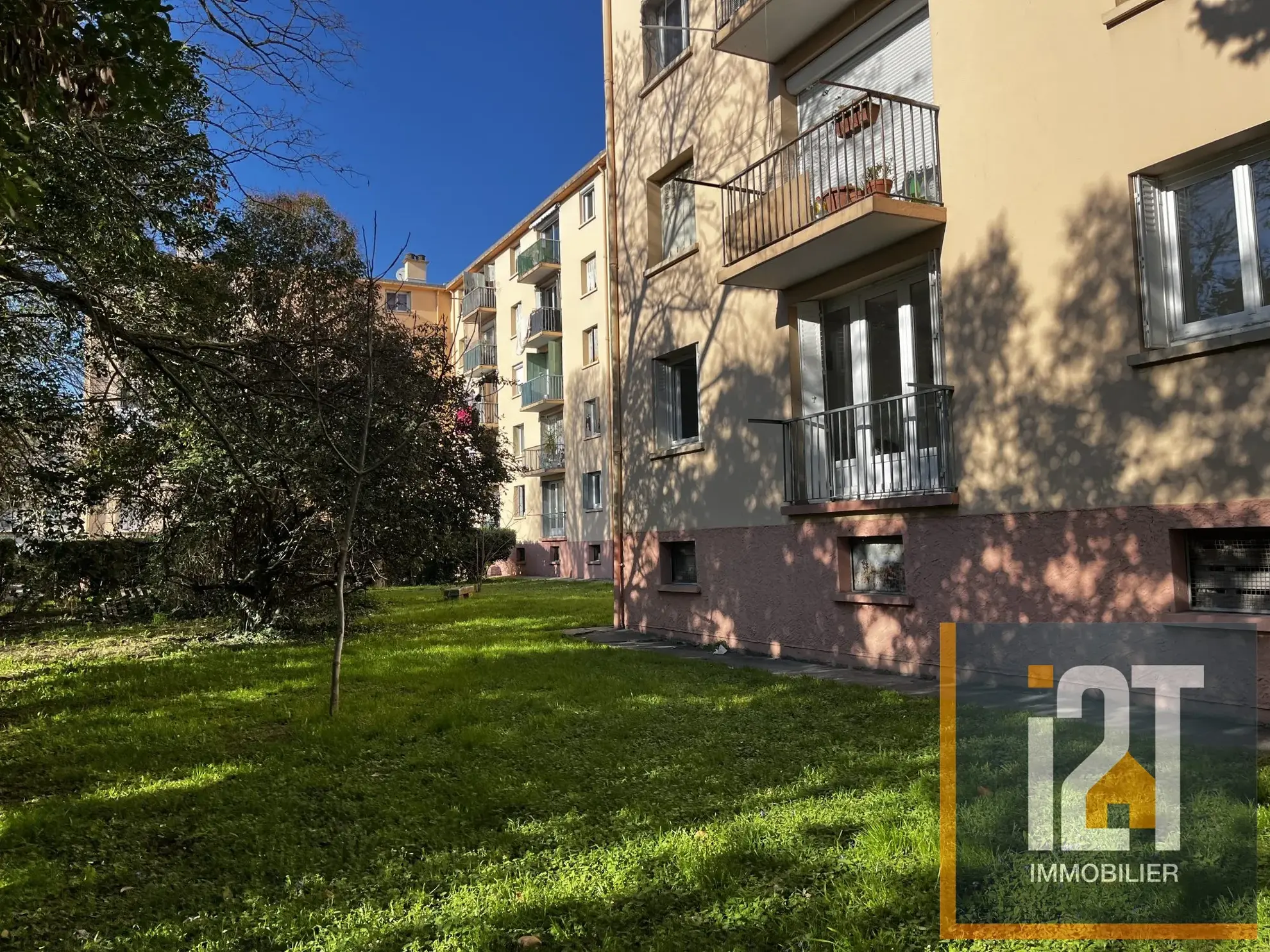 Appartement T3 rénové de 65,93 m² à Niême – Charme historique et confort moderne 