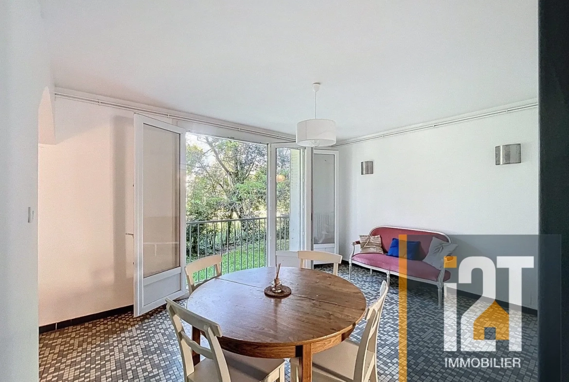 Appartement T3 rénové de 65,93 m² à Niême – Charme historique et confort moderne 