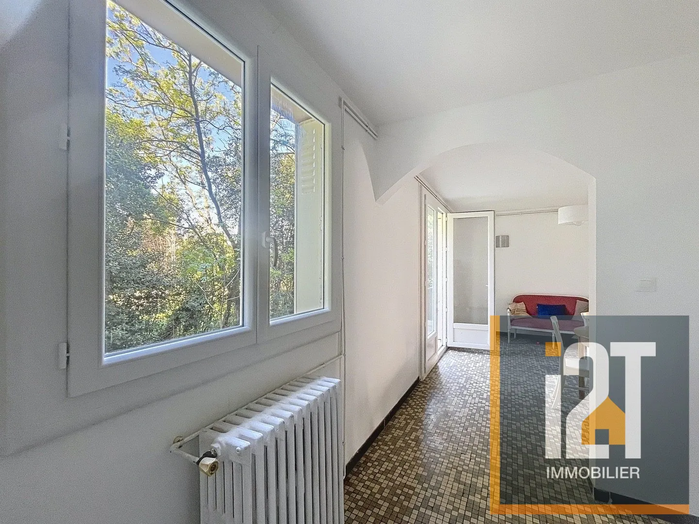 Appartement T3 rénové de 65,93 m² à Niême – Charme historique et confort moderne 