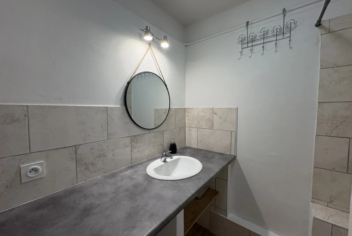 Appartements T2 à Toulon La Loubière – Résidence confortable avec parking et proximité commodités 