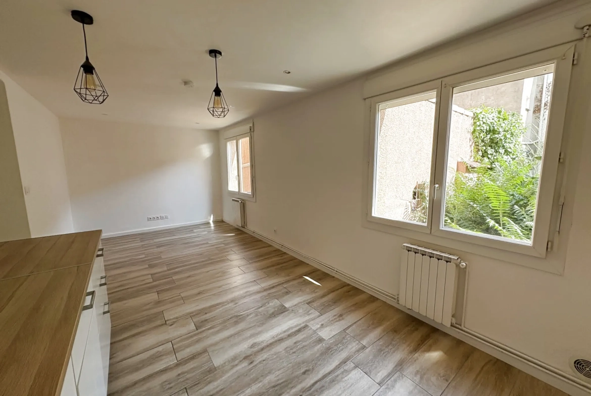 Appartements T2 à Toulon La Loubière – Résidence confortable avec parking et proximité commodités 