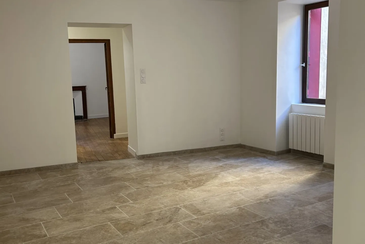 Appartement T2 entièrement rénové au centre d'Aubenas - Idéal investisseur ou premier achat 