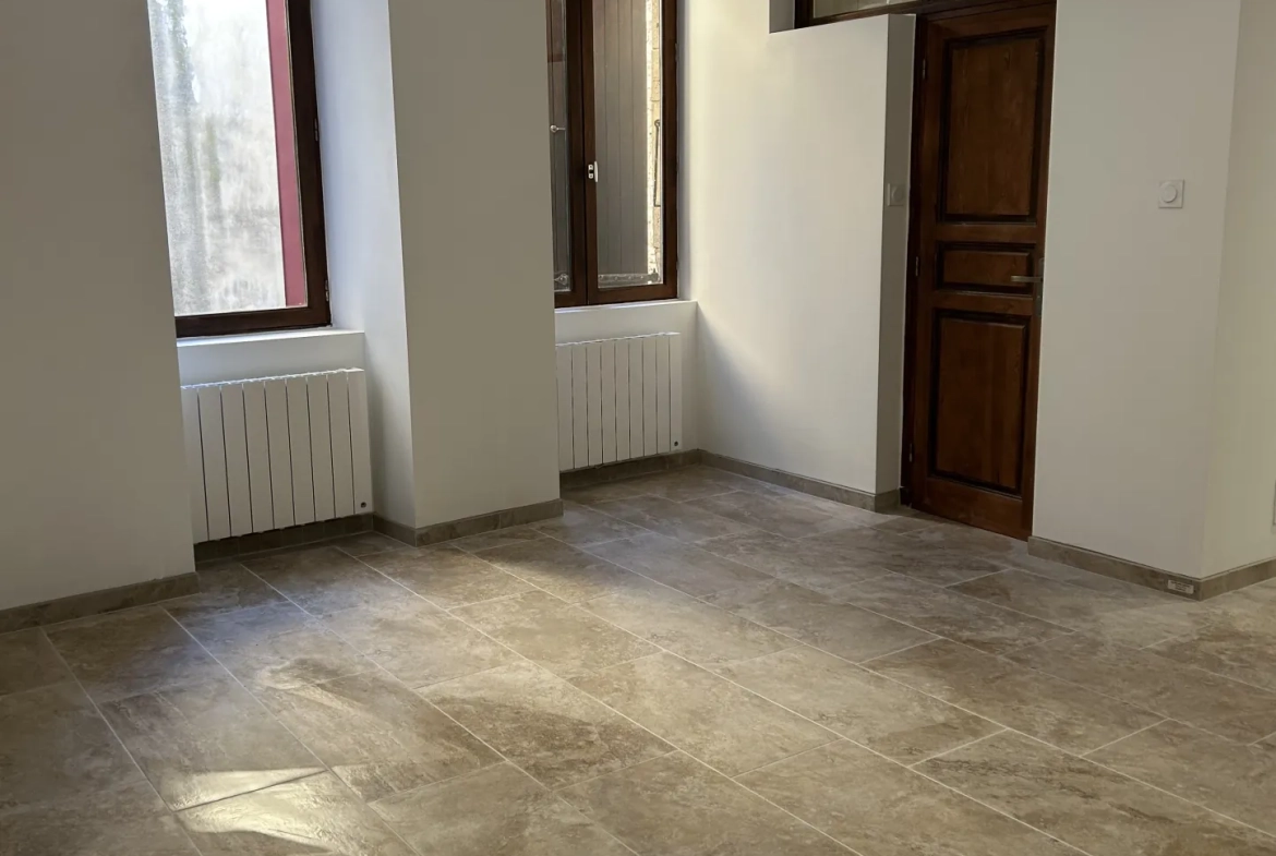 Appartement T2 entièrement rénové au centre d'Aubenas - Idéal investisseur ou premier achat 