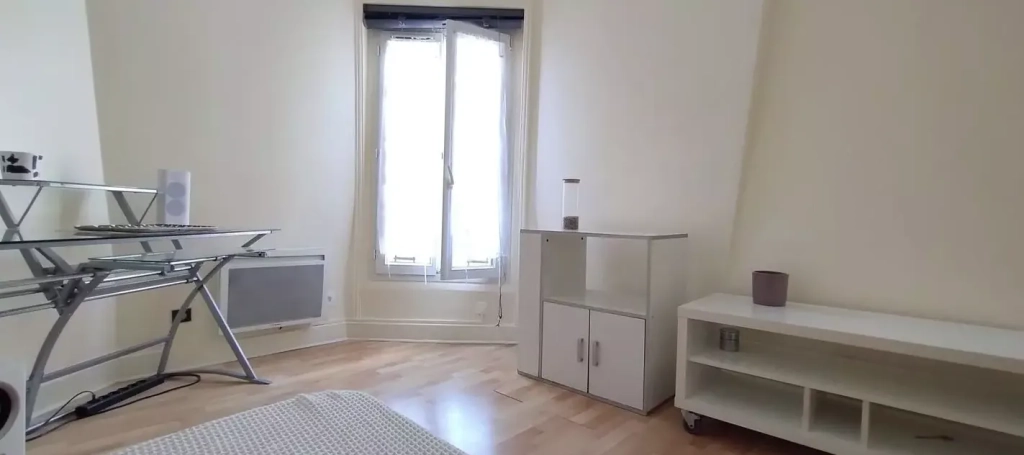 Charmant studio lumineux de 17,58 m² à Paris 17ème, proche des Ternes et de l’Arc de Triomphe