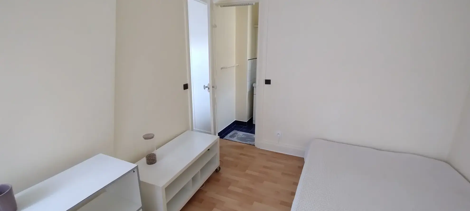 Charmant studio lumineux de 17,58 m² à Paris 17ème, proche des Ternes et de l’Arc de Triomphe 