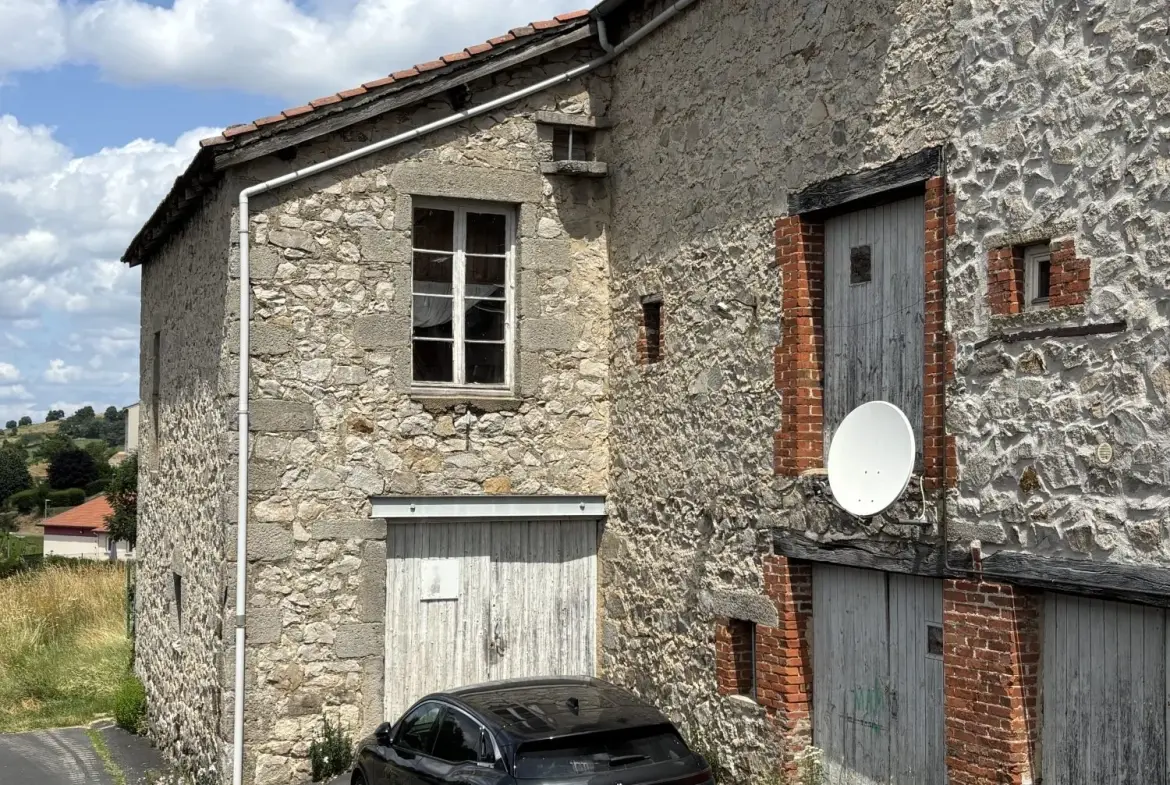 Ferme à rénover de 229 m² avec terrain à Saint-Just-Malmont 