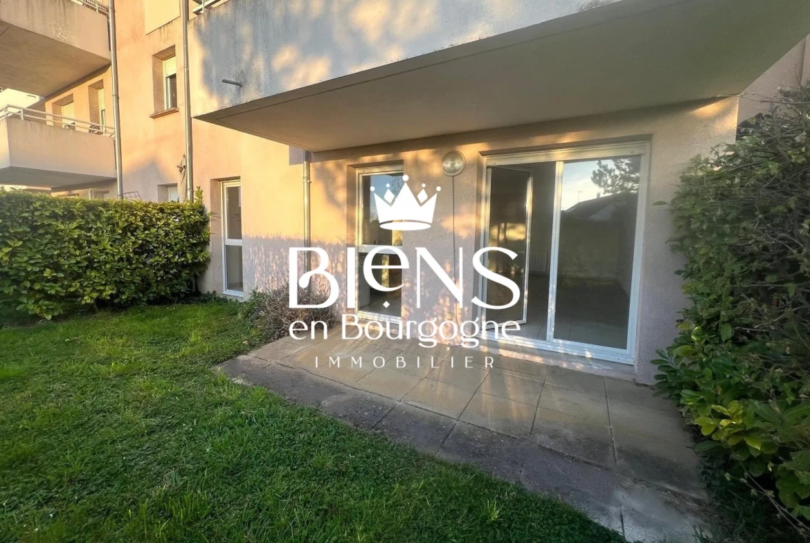 Appartement T2 en rez-de-jardin avec terrasse et piscine à Beaune 
