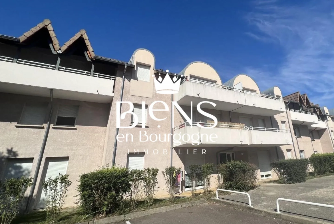Appartement T2 en rez-de-jardin avec terrasse et piscine à Beaune 