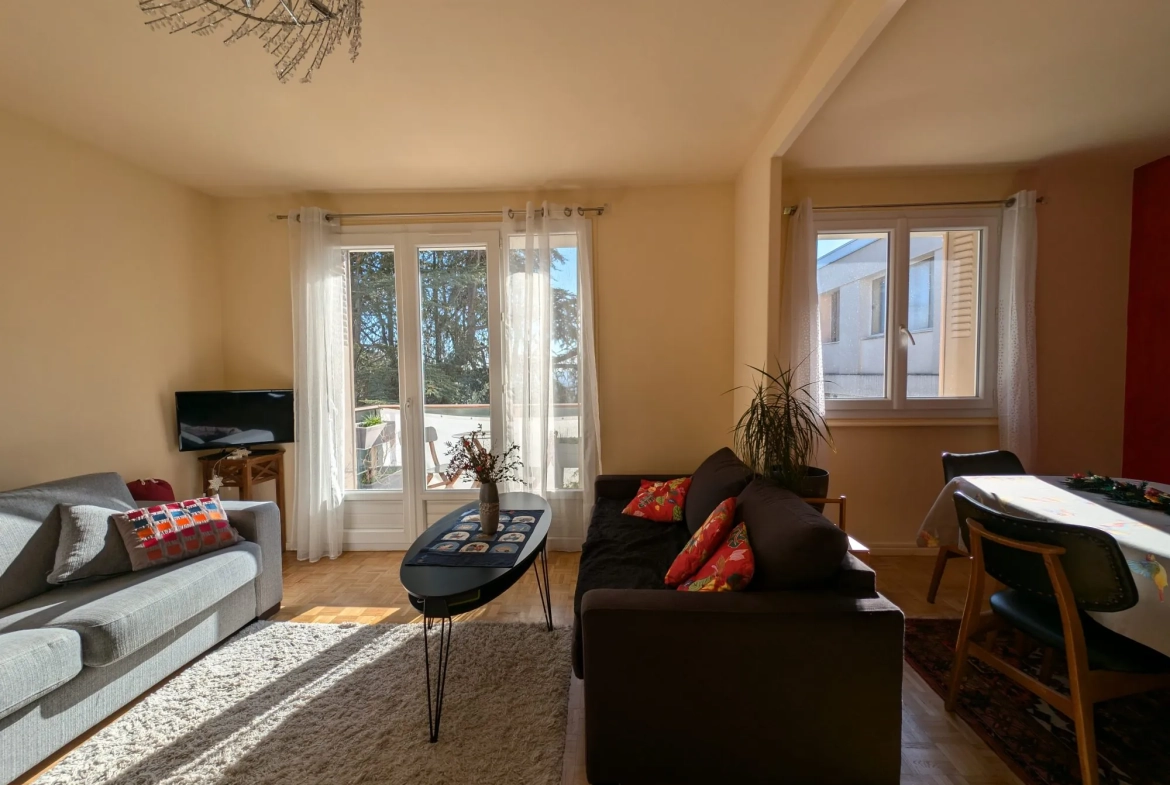 Appartement T3 lumineux de 68,50 m² avec balcon, garage et cave à Clermont-Ferrand 