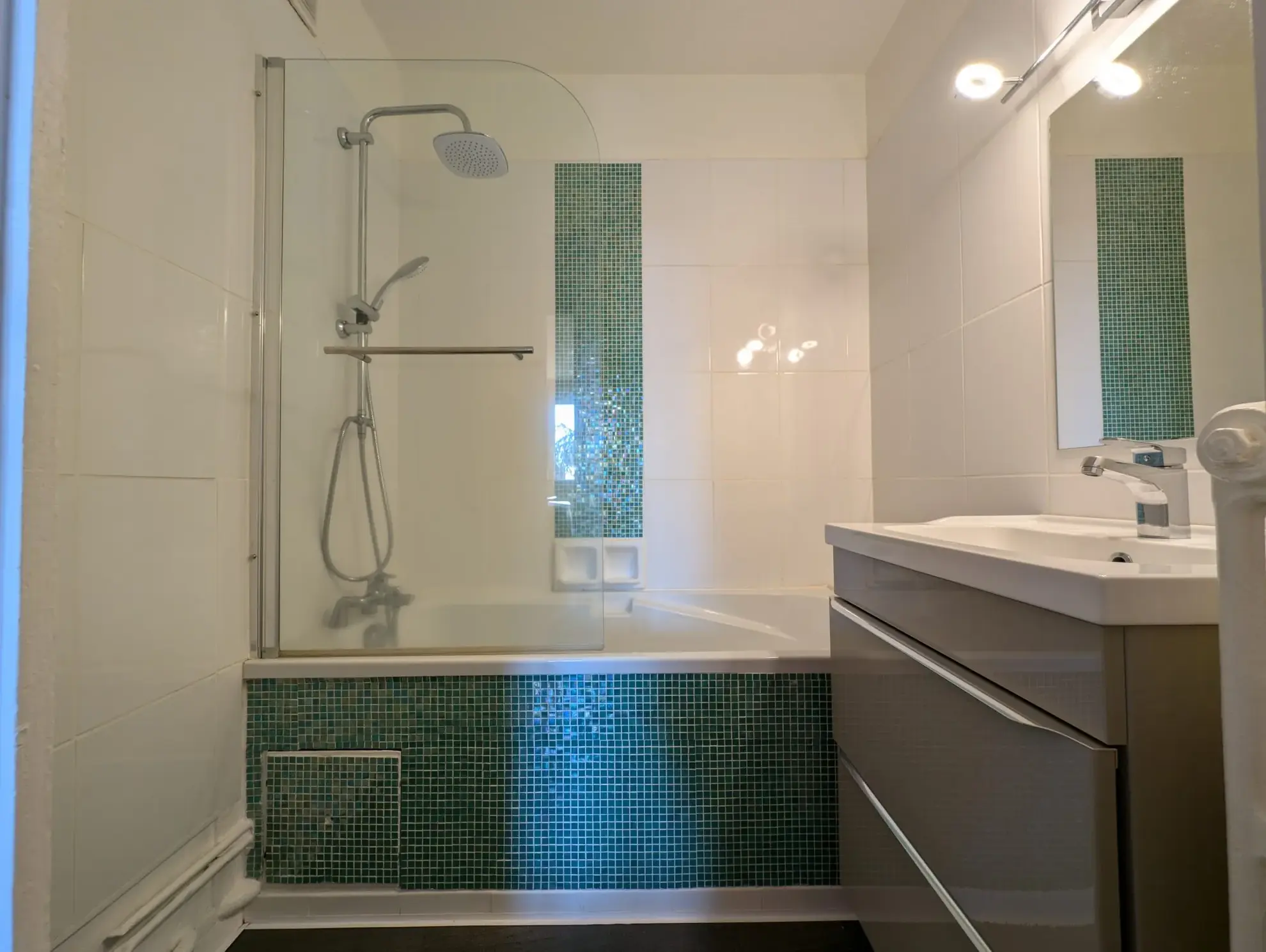 Appartement T3 lumineux de 68,50 m² avec balcon, garage et cave à Clermont-Ferrand 