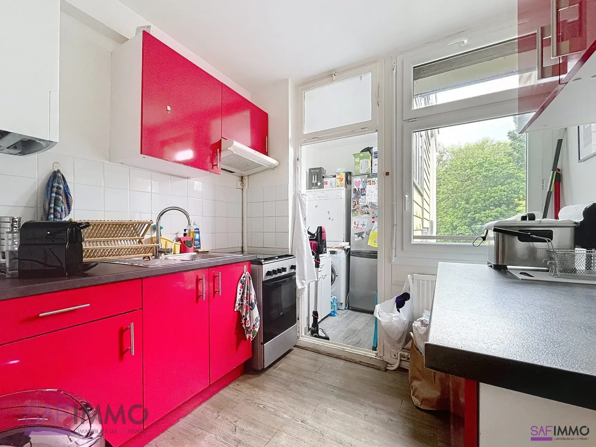 Appartement T4 lumineux à vendre à Oullins, rénové, avec balcon et cave dans environnement verdoyant 