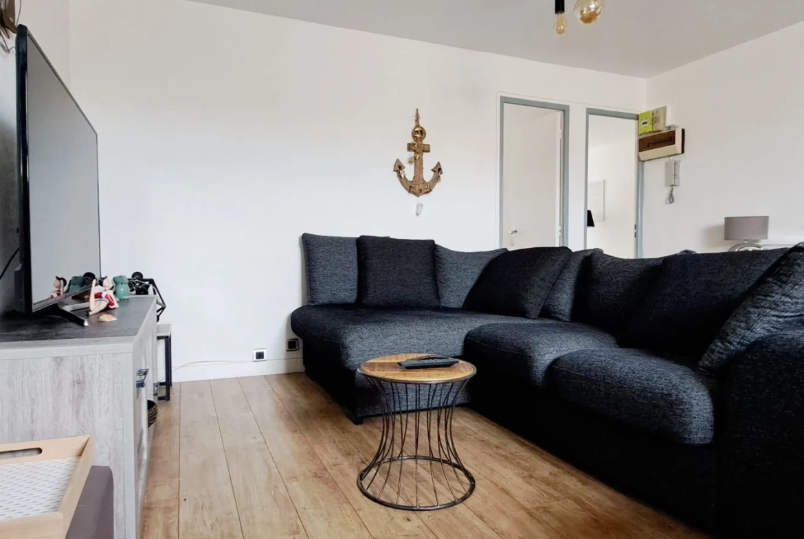 Appartement T3 lumineux avec vue sur Le Tréport à vendre, à 100 m de la plage 