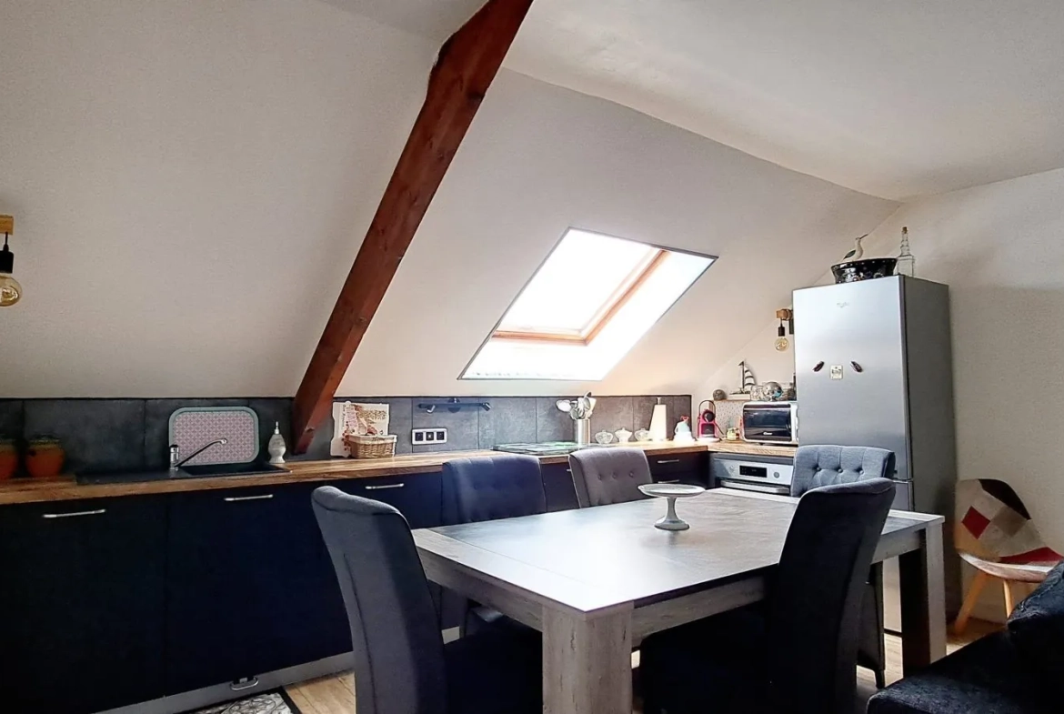 Appartement T3 lumineux avec vue sur Le Tréport à vendre, à 100 m de la plage 