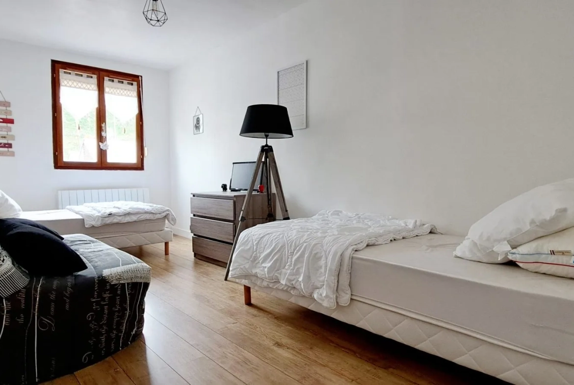 Appartement T3 lumineux avec vue sur Le Tréport à vendre, à 100 m de la plage 