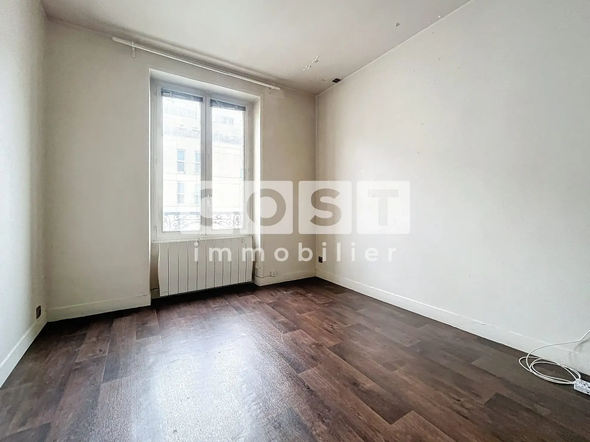 Studio à vendre à Levallois-Perret - 20m² avec cave - Bon potentiel investissement 