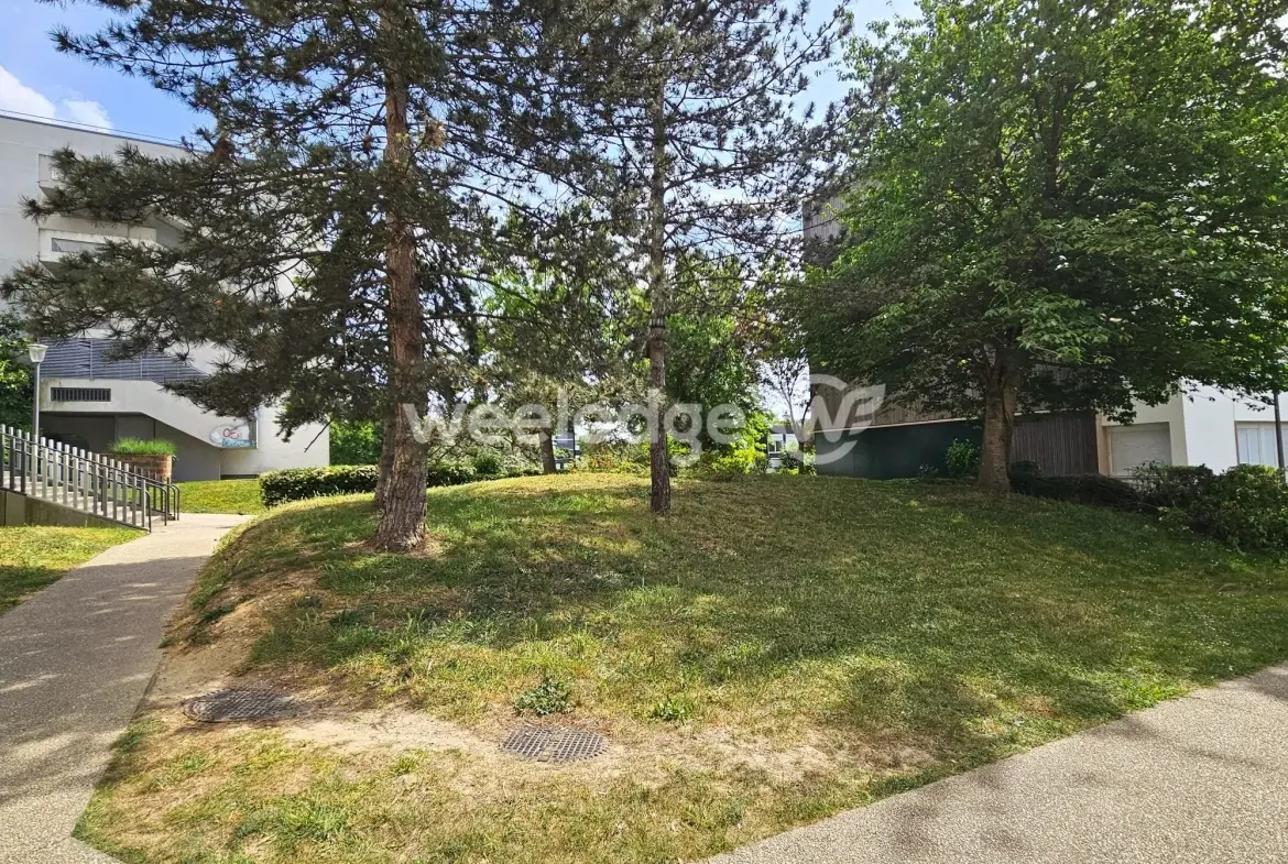 Appartement à vendre à Cergy avec terrasse, parking et proximité RER A 
