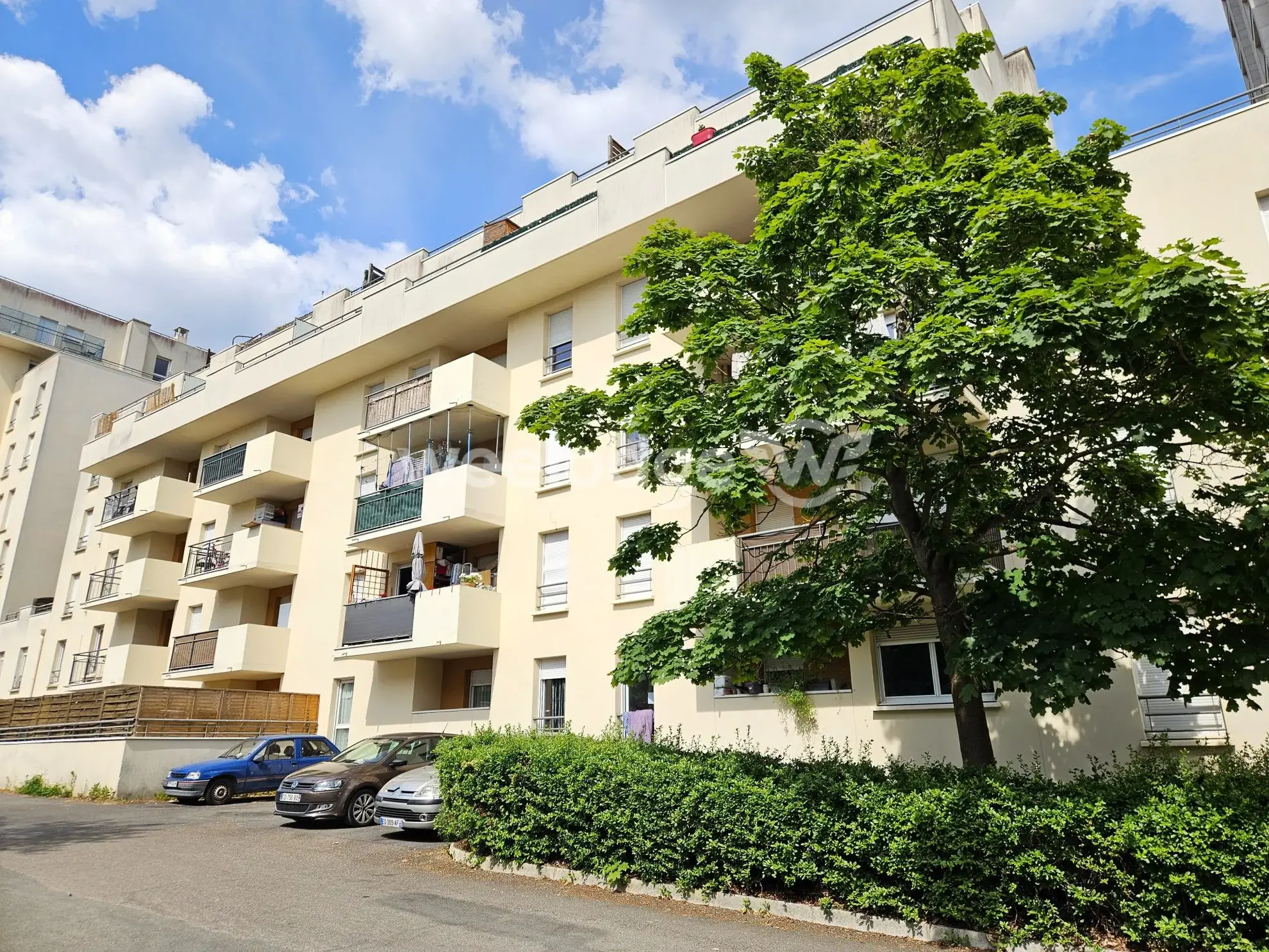 Appartement à vendre à Cergy avec terrasse, parking et proximité RER A 