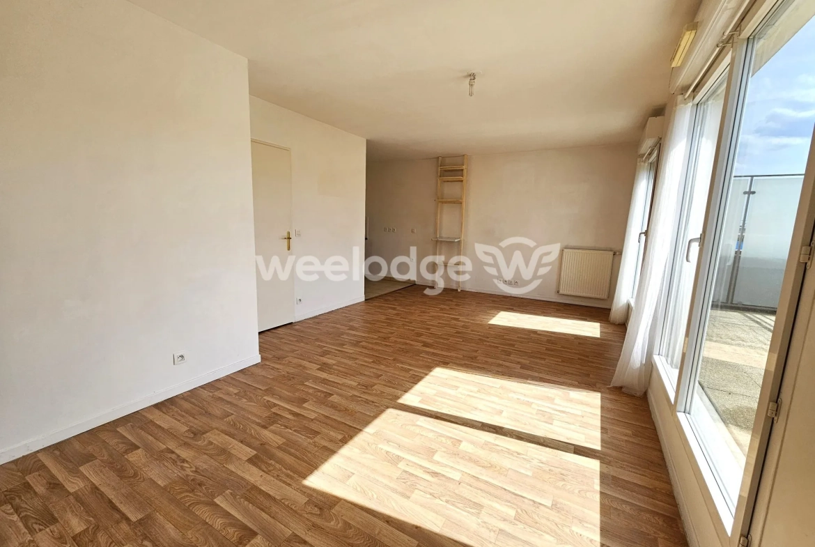 Appartement à vendre à Cergy avec terrasse, parking et proximité RER A 