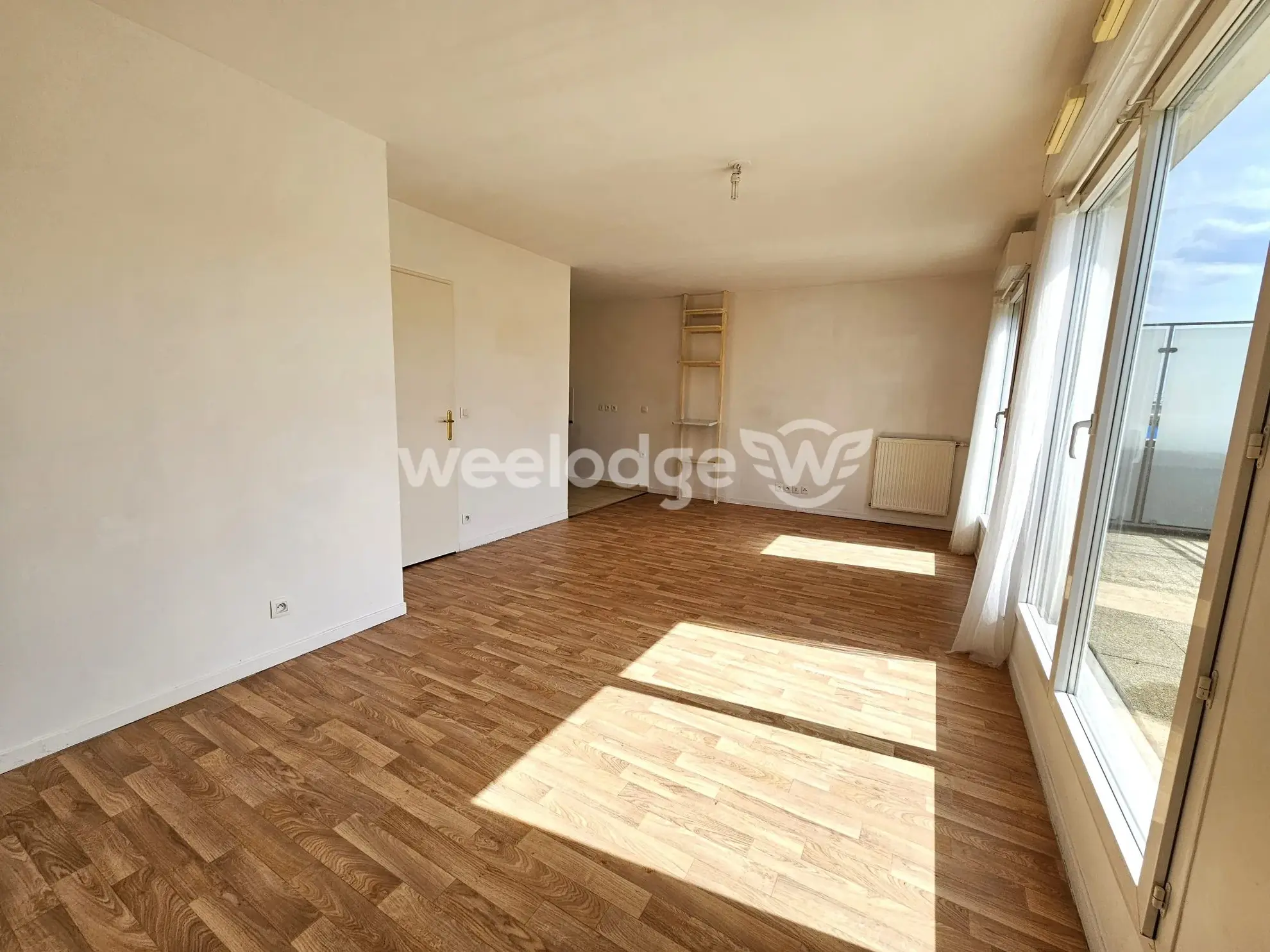 Appartement à vendre à Cergy avec terrasse, parking et proximité RER A 