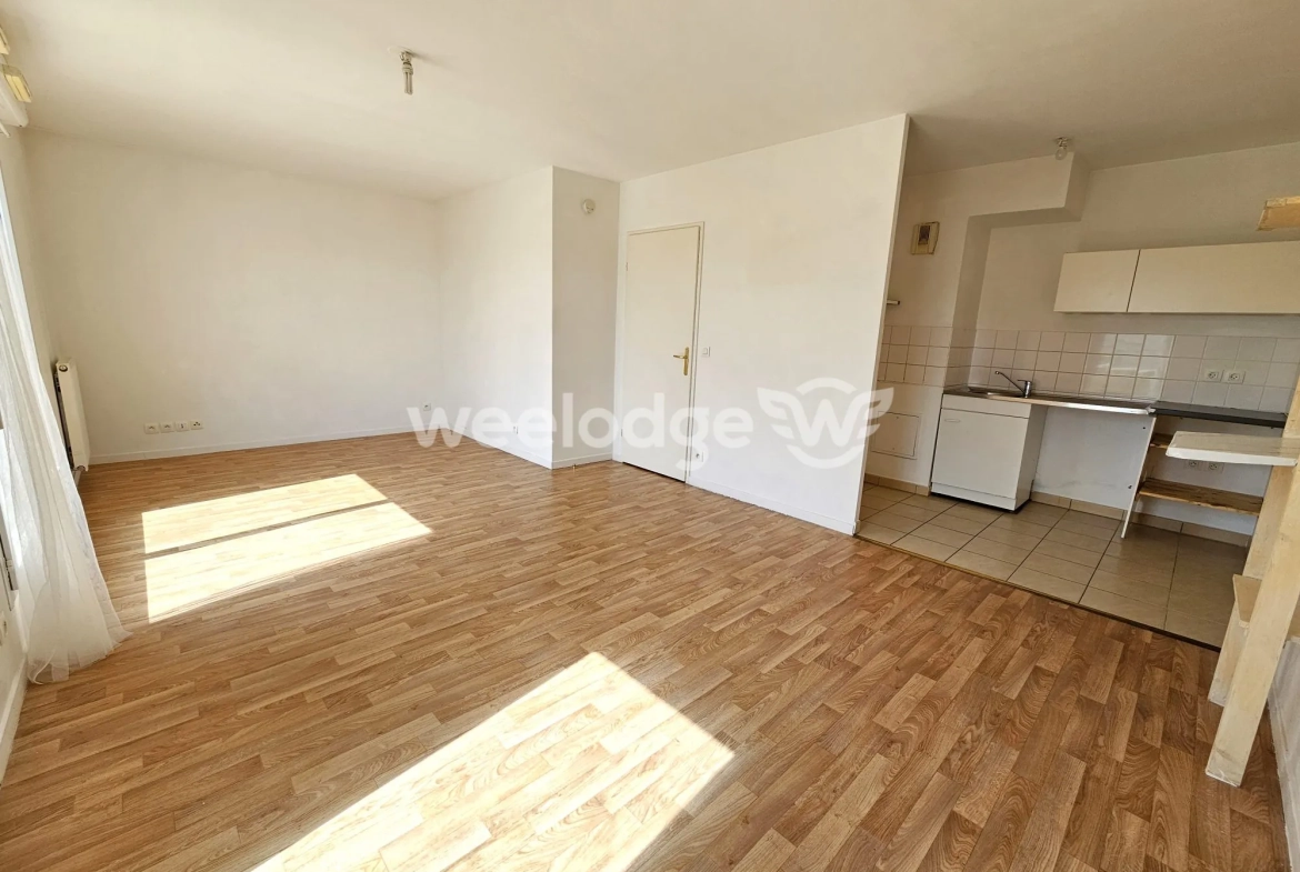 Appartement à vendre à Cergy avec terrasse, parking et proximité RER A 