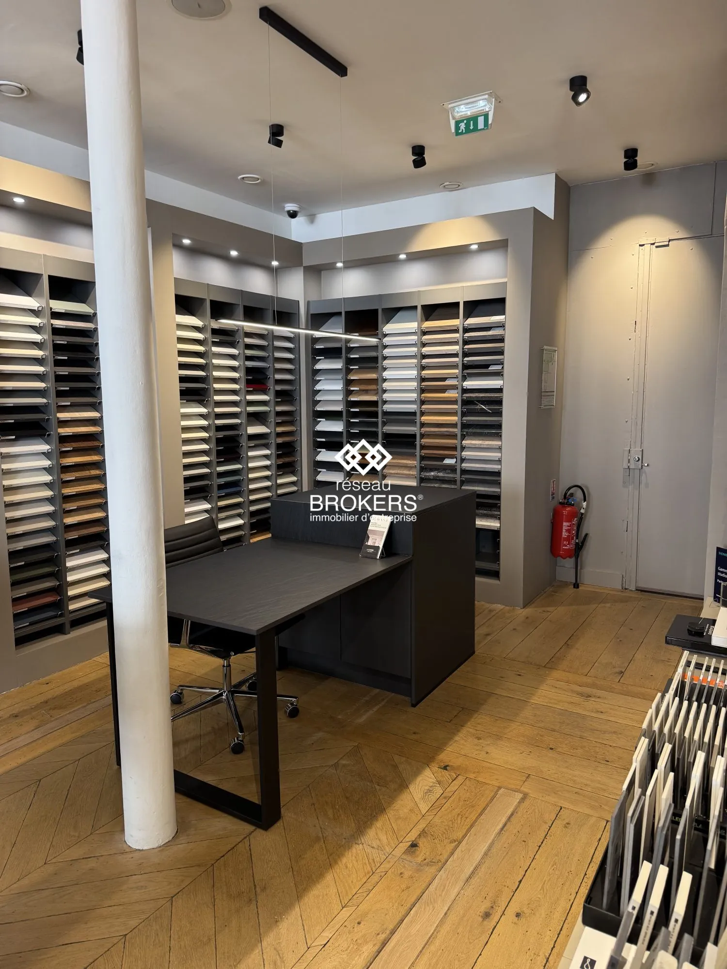 Boutique de 101 m² à vendre dans le quartier recherché de Neuilly-sur-Seine 