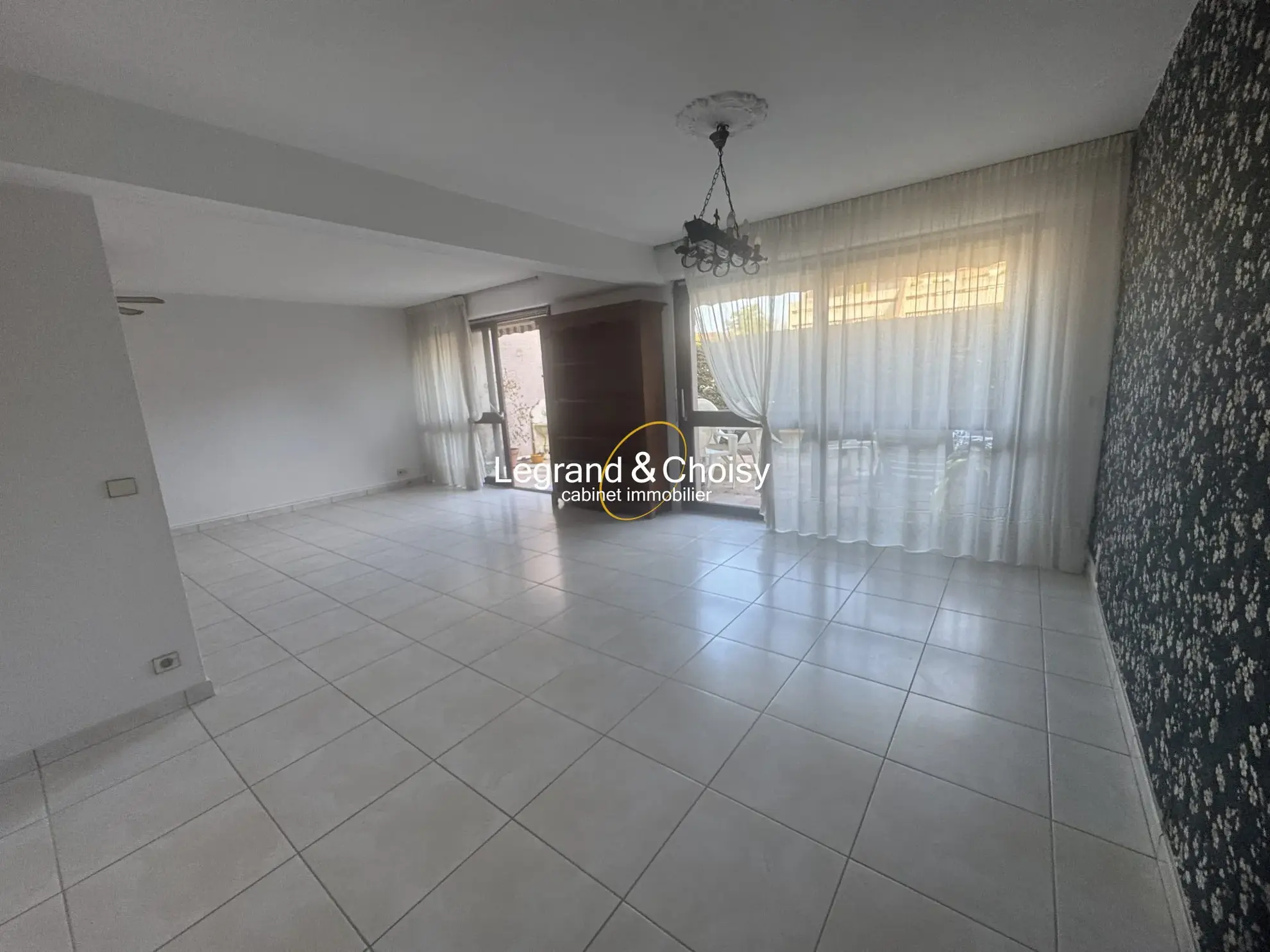Appartement 3 pièces avec terrasse et garage à Villeneuve-sur-Lot 