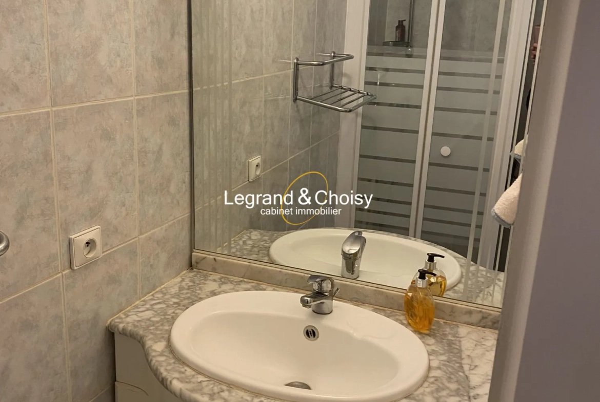 Appartement 3 pièces avec terrasse et garage à Villeneuve-sur-Lot 